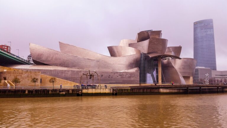Muzeum Guggenheima w Bilbao – lato nie takie złe