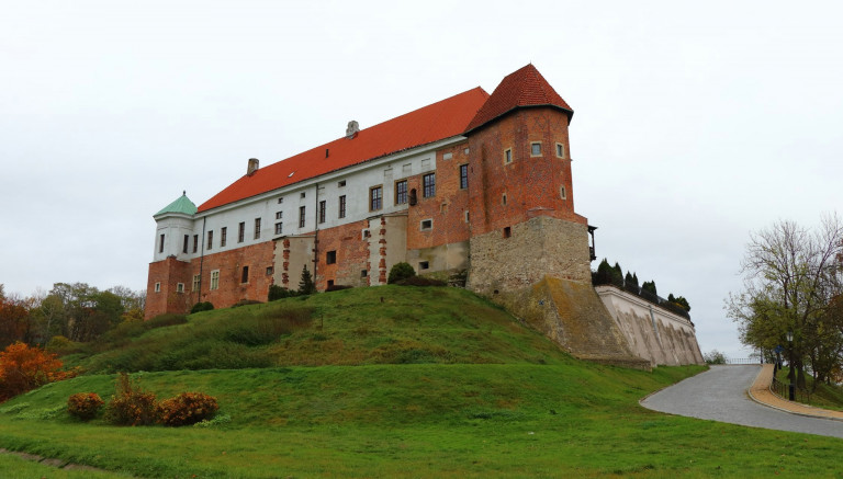 Sandomierski zamek poza granicami