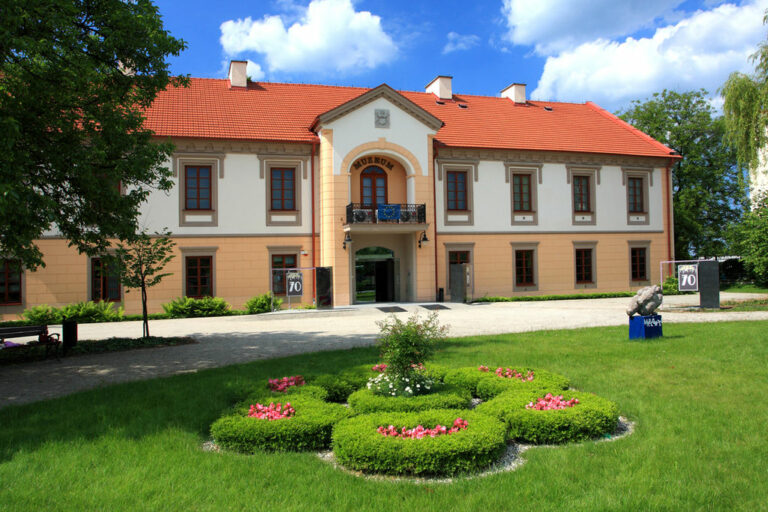 Asystent – historyk sztuki w Muzeum Regionalnym w Stalowej Woli