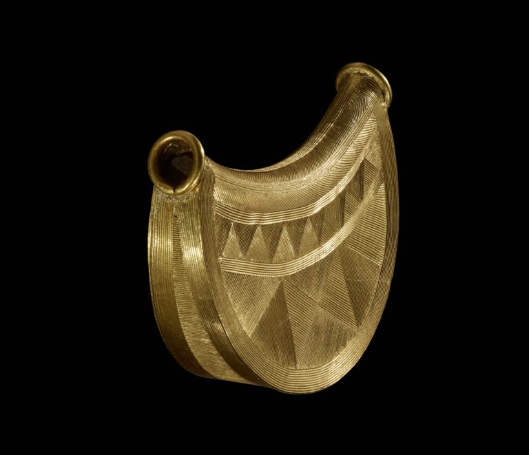 Złota bulla sprzed 3 tysięcy lat udostępniona publiczności