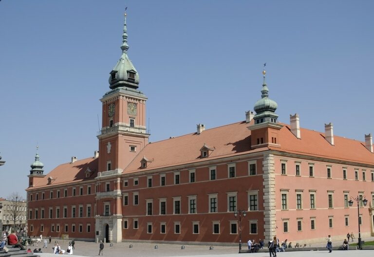 Uczymy po królewsku – oferta edukacyjna Zamku Królewskiego w Warszawie