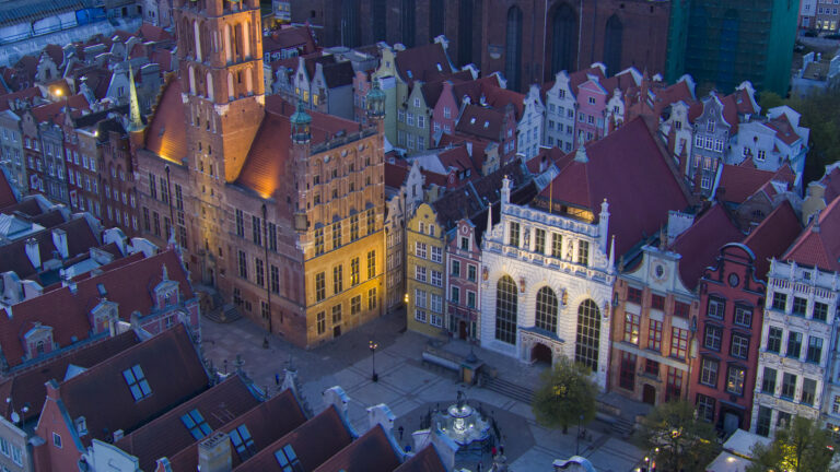 Dłuższe lato? Nowe godziny otwarcia oddziałów Muzeum Gdańska w 2022 roku