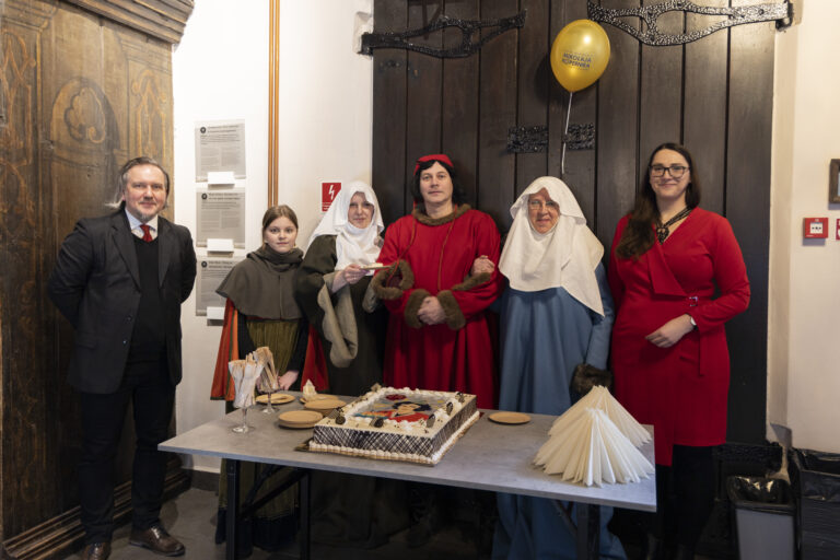 Obchody 550. rocznicy urodzin Mikołaja Kopernika w Toruniu – relacja Muzeum Okręgowego w Toruniu
