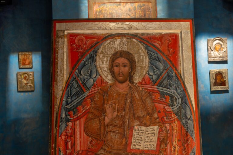 Niezwykła ikona Chrystusa w Majestacie z XVI w.