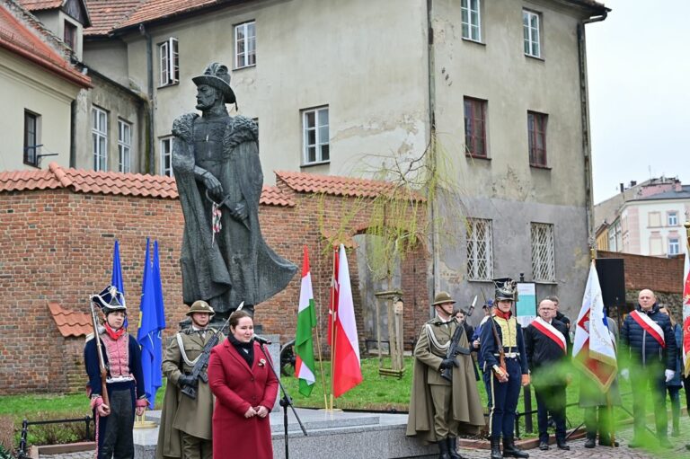 Obchody 230. rocznicy urodzin gen. Józefa Bema w Tarnowie
