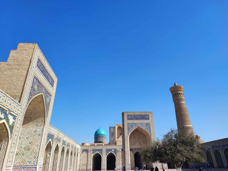 Uzbekistan – jedwabnym i bawełnianym szlakiem. Spotkanie z podróżnikiem Krzysztofem Krygierem