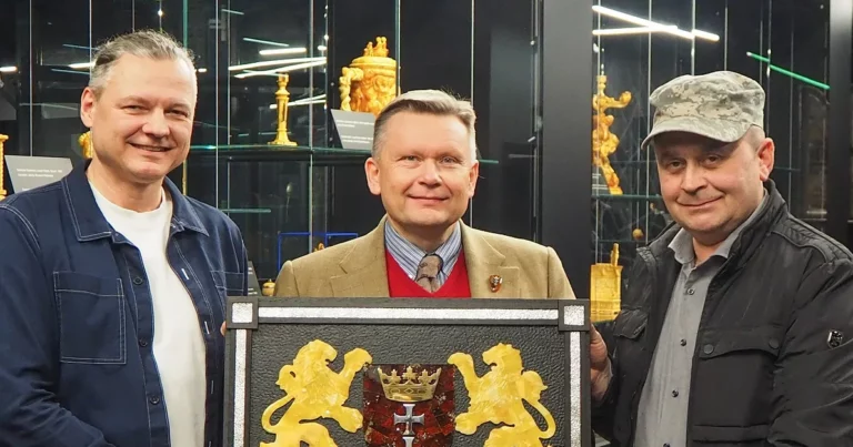 Niezwykły herb Gdańska ze Złota Bałtyku na wystawie w Muzeum Bursztynu